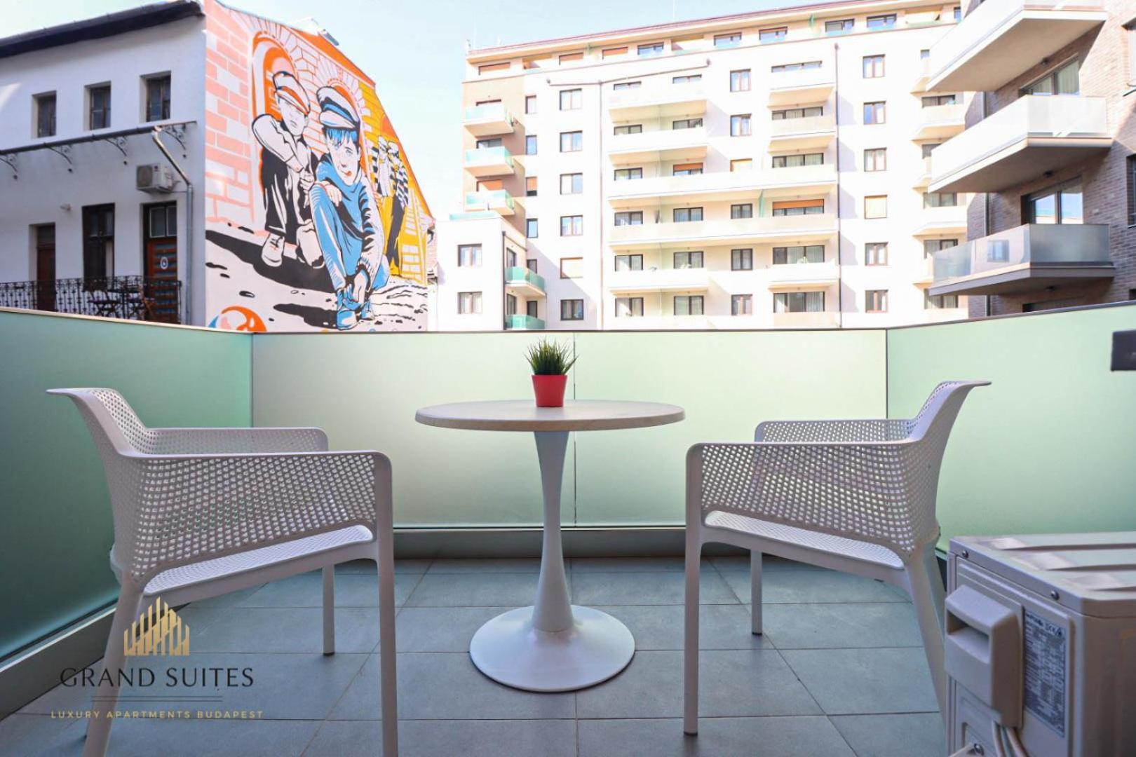Grand Suites Promenade Budapest Exterior photo
