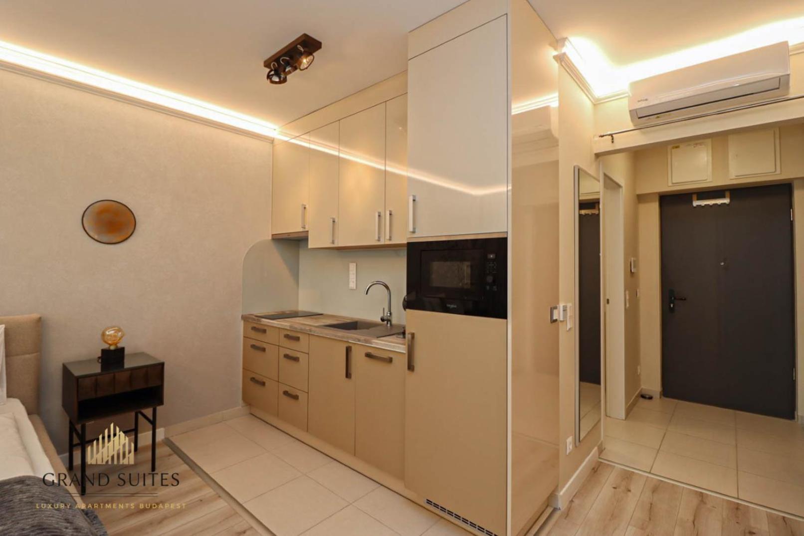 Grand Suites Promenade Budapest Exterior photo