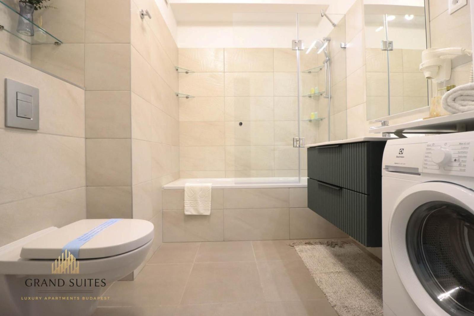 Grand Suites Promenade Budapest Exterior photo