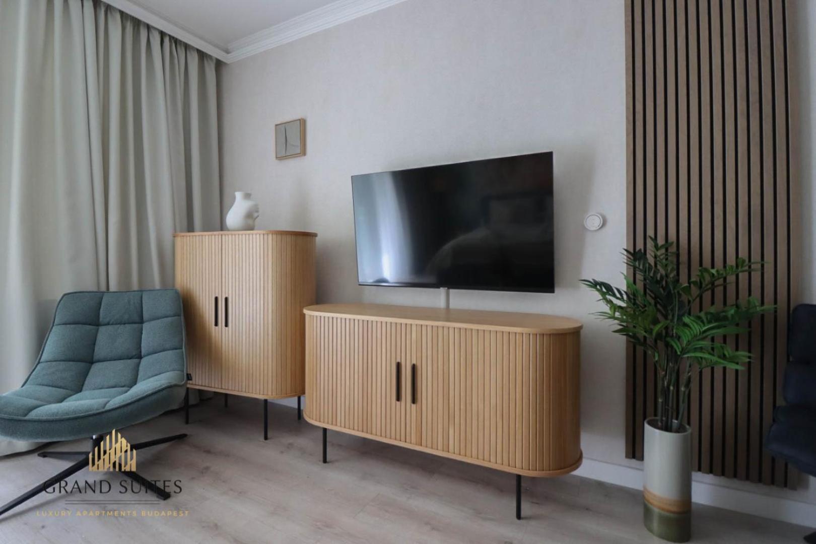 Grand Suites Promenade Budapest Exterior photo
