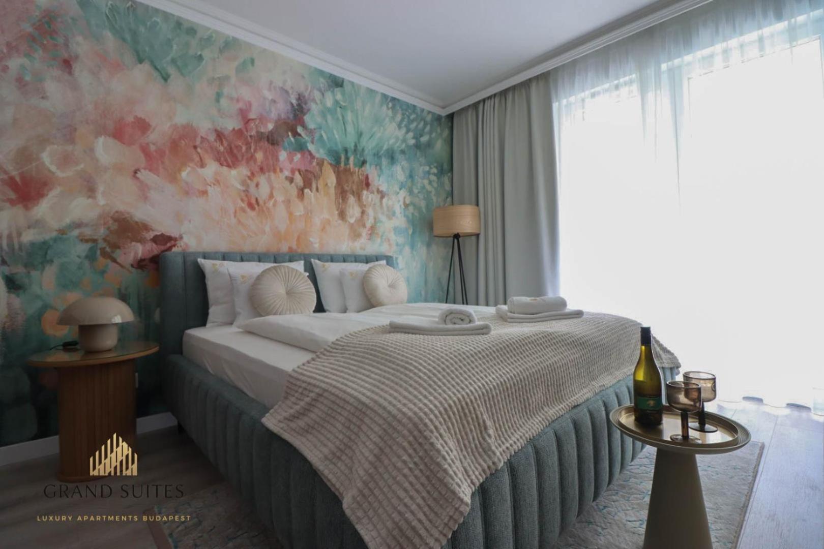 Grand Suites Promenade Budapest Exterior photo